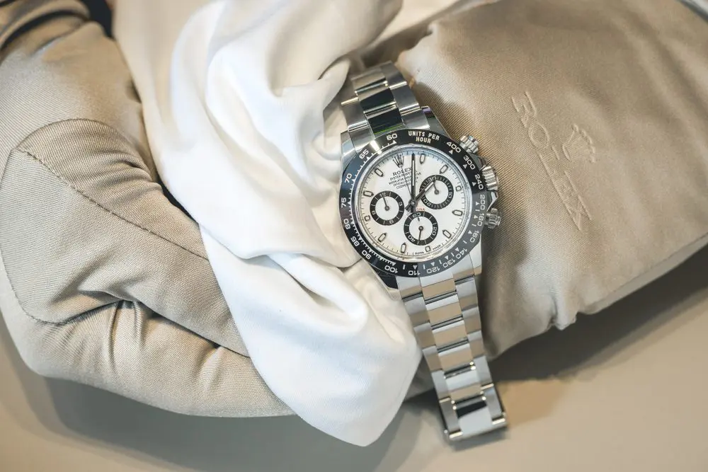 Insights: 5 Crucial Factors When Investing in Vintage Watches