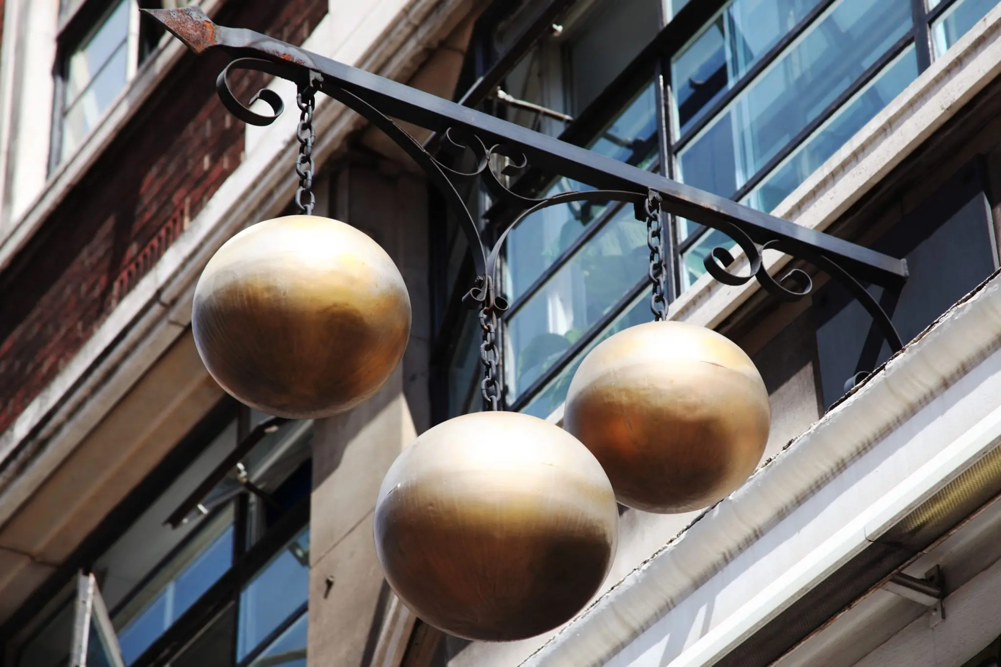 Pawnbrokers gold hotsell